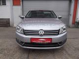 Volkswagen Passat 1,8i  Highline Autom, Navi, Leder - Volkswagen Passat: 1.8