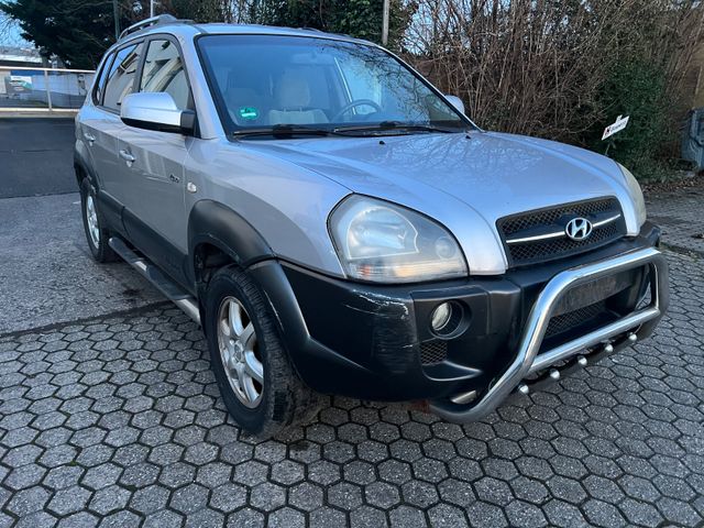 Hyundai Tucson 2.0 GLS 4*4/Klimaautomatik*AHK