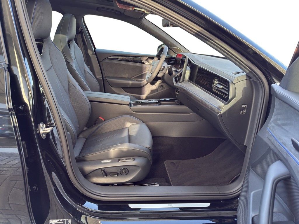 Volkswagen Passat 1.5 eHybrid DSG R-Line SIGNATURE DCC BLAC foto 10