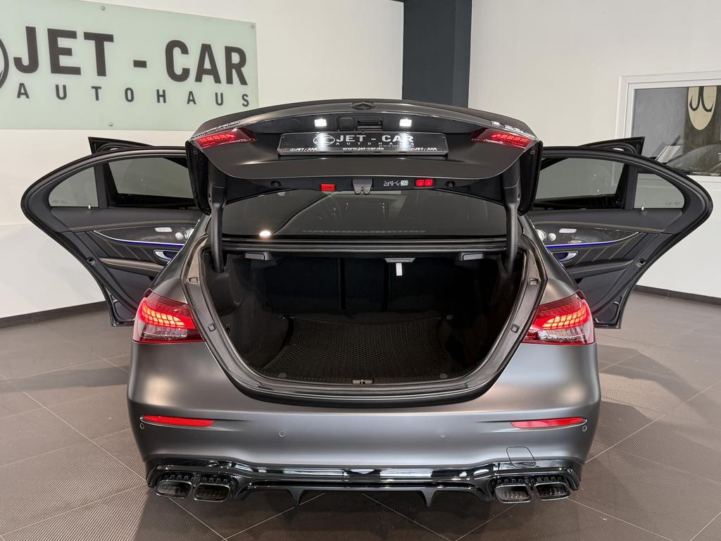 Mercedes-Benz E 63 AMG