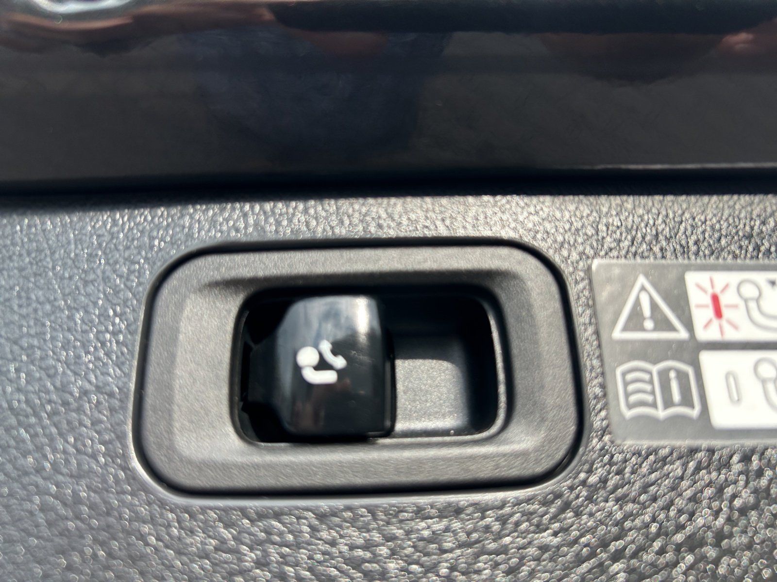 Fahrzeugabbildung Mercedes-Benz C300d T AMG Pano DISTRO DigiLED Busines AHK Memo