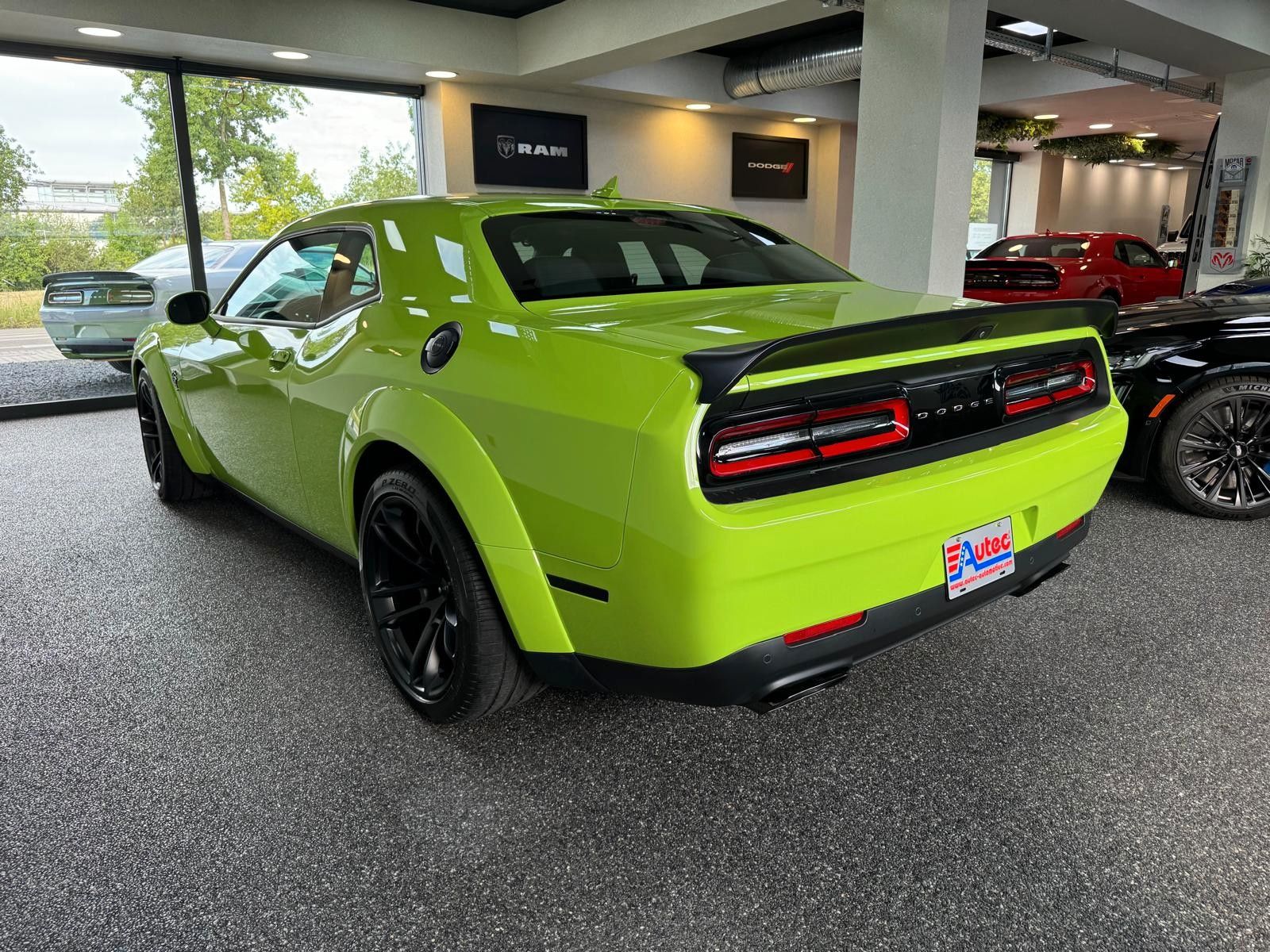 Fahrzeugabbildung Dodge CHALLENGER HELLCAT JAILBREAK-LAGUNA-SUNROOF-LAST