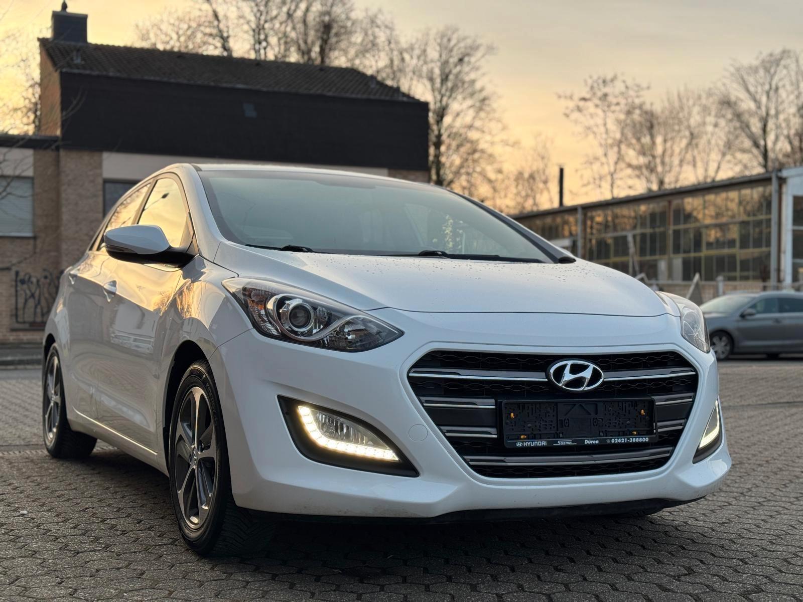 Hyundai i30 PASSION SITZHEIZUNG LED FACELIFT  PDC