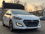 Hyundai i30 PASSION SITZHEIZUNG LED FACELIFT  PDC - gebrauchte Hyundai i30 mit Facelift