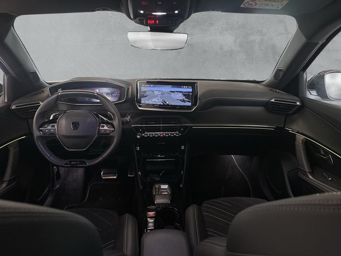 Peugeot 2008 GT FACELIFT PANO ACC AHK Alcantara 360° LED