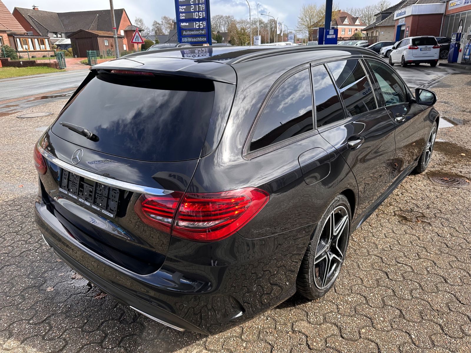 Fahrzeugabbildung Mercedes-Benz C 300 T-Modell AMG Line Night/AHK/LED/Navi/eHeck