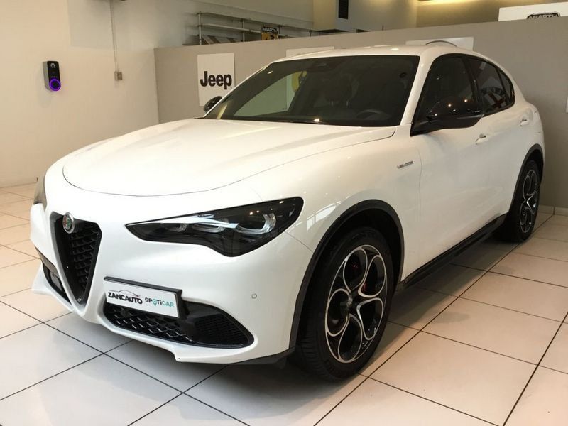 Alfa Romeo Stelvio Stelvio 2.2 t Veloce Q4 210cv imagem 3