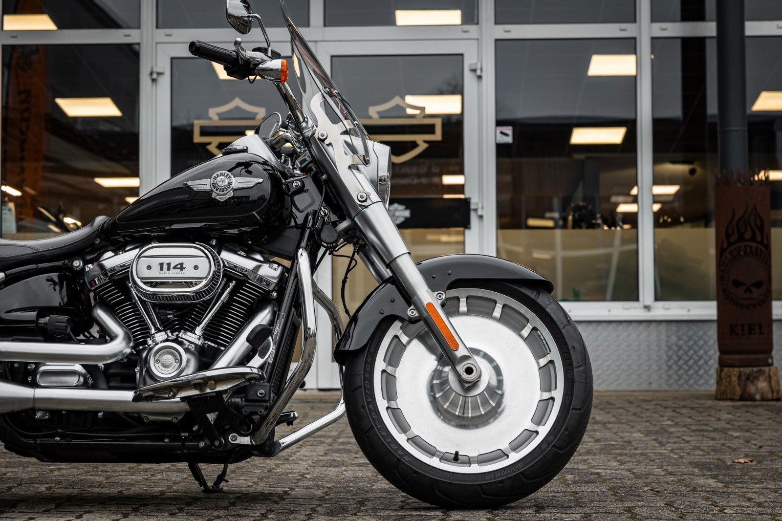 Fahrzeugabbildung Harley-Davidson FLFBS FAT BOY SOFTAIL 114 CUI - Screaming Eagle