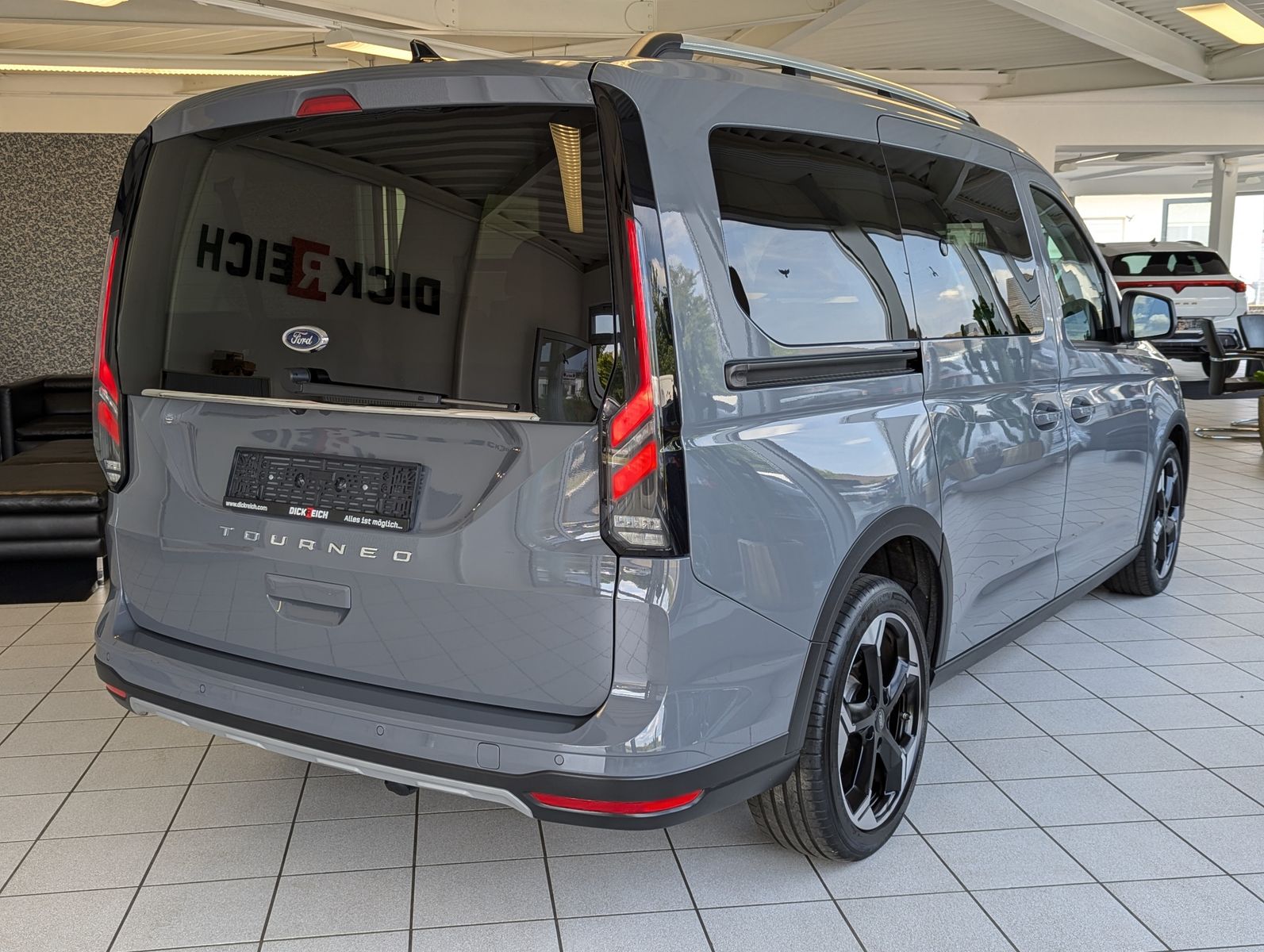 FORD Grand Tourneo L2 Active 7-Sitz Bi-LED Pano AHK - Image 7