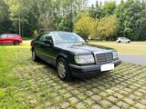 Mercedes-Benz Mercedes Benz W124 E230 Coupé H-Zulassung - Mercedes-Benz E 230: Sportwagen