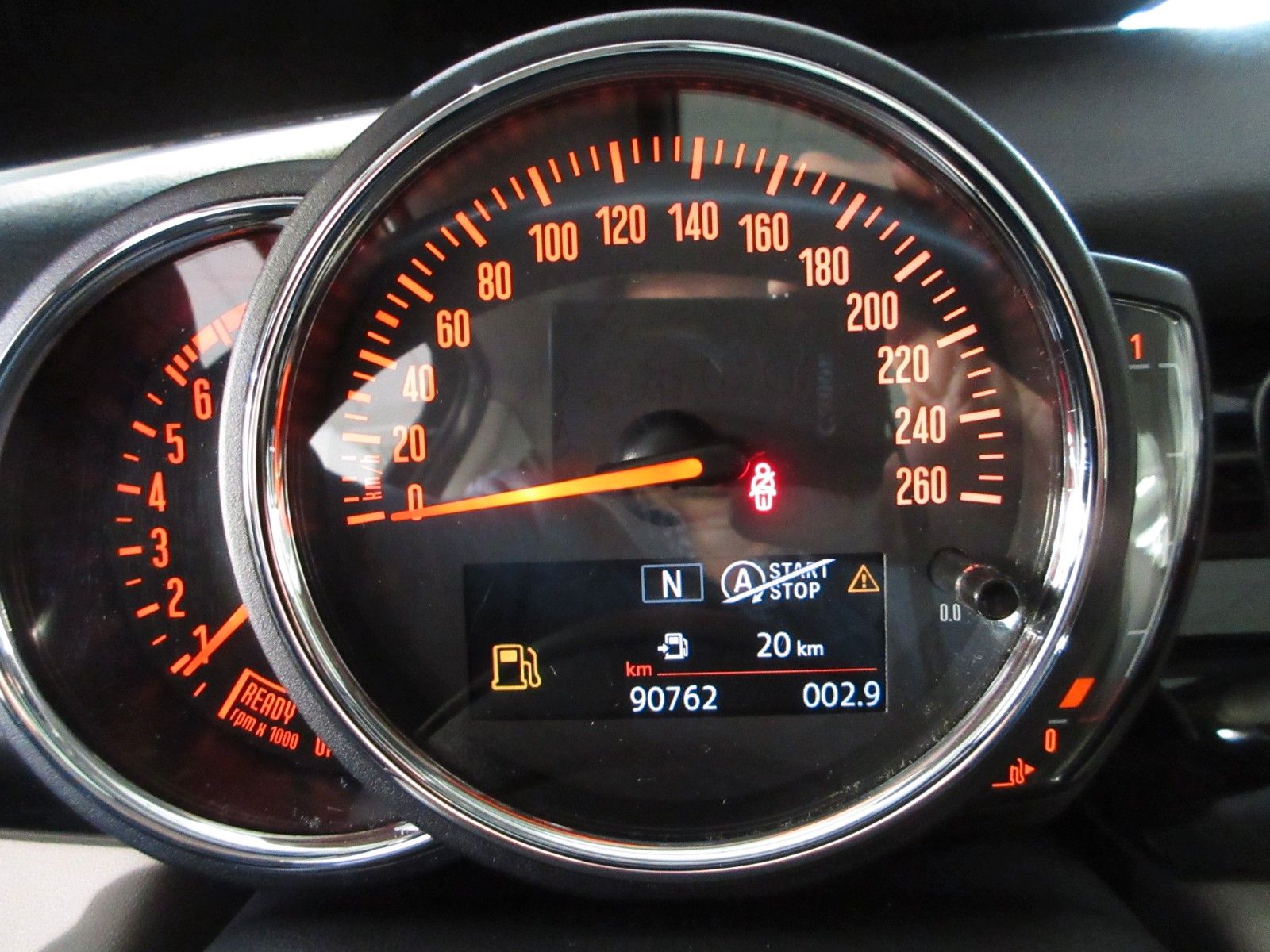 Fahrzeugabbildung MINI Mini Cooper Classic Trim LED/NAVI/SHZ/PANO/LEDER