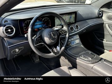 Mercedes E 200 - 12