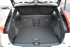 Fahrzeugabbildung Volvo XC40 B4 R-Design *STDHZG*PANO*360°*ACC*AHK
