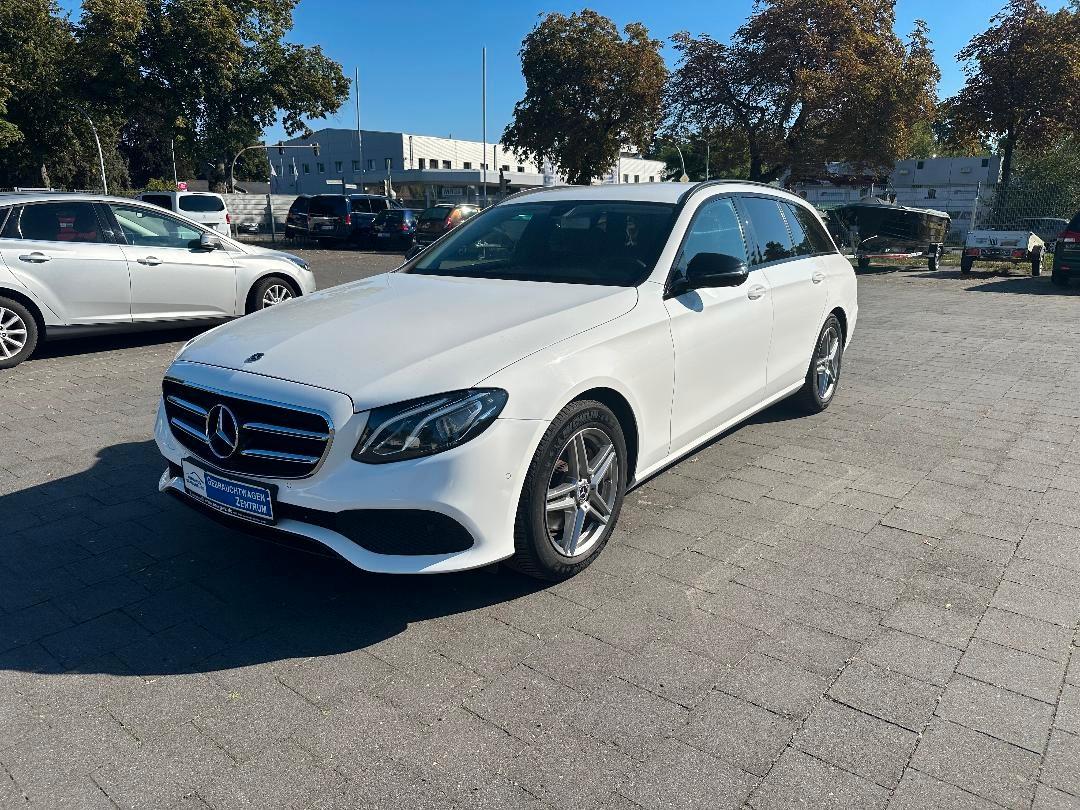 Mercedes-Benz E 200 T Avantgarde LED/Navi/Night/AHK