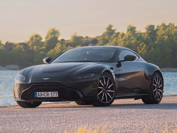 2019 Aston Martin V8 VANTAGE 照片 1