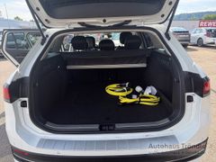 VW Passat 1.5 TSI eHybrid Business Bluetooth Navi