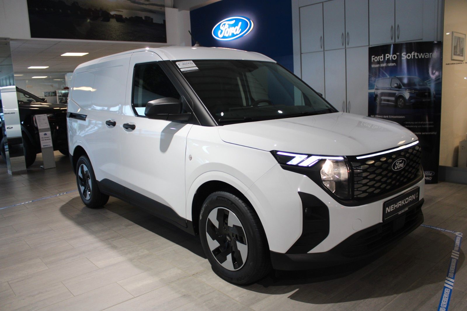 Fahrzeugabbildung Ford Transit Courier 46 kWh Elektromotor Trend SOFORT