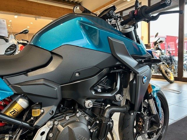 Fahrzeugabbildung BMW F 900 R , Aktion!