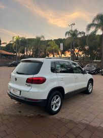 Volkswagen Tiguan - 9