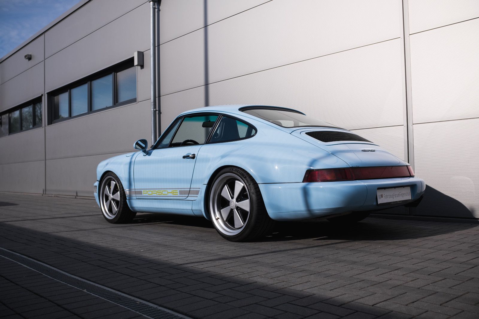 Fahrzeugabbildung Porsche 964 WTL Coupe by APCarDesign - TRAUMAUTO