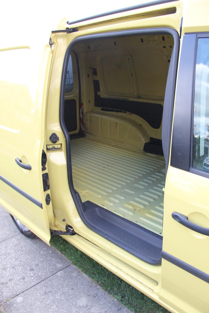 Volkswagen Caddy Maxi 4x4 Klima 2x Schiebet AHK Zahnr neu