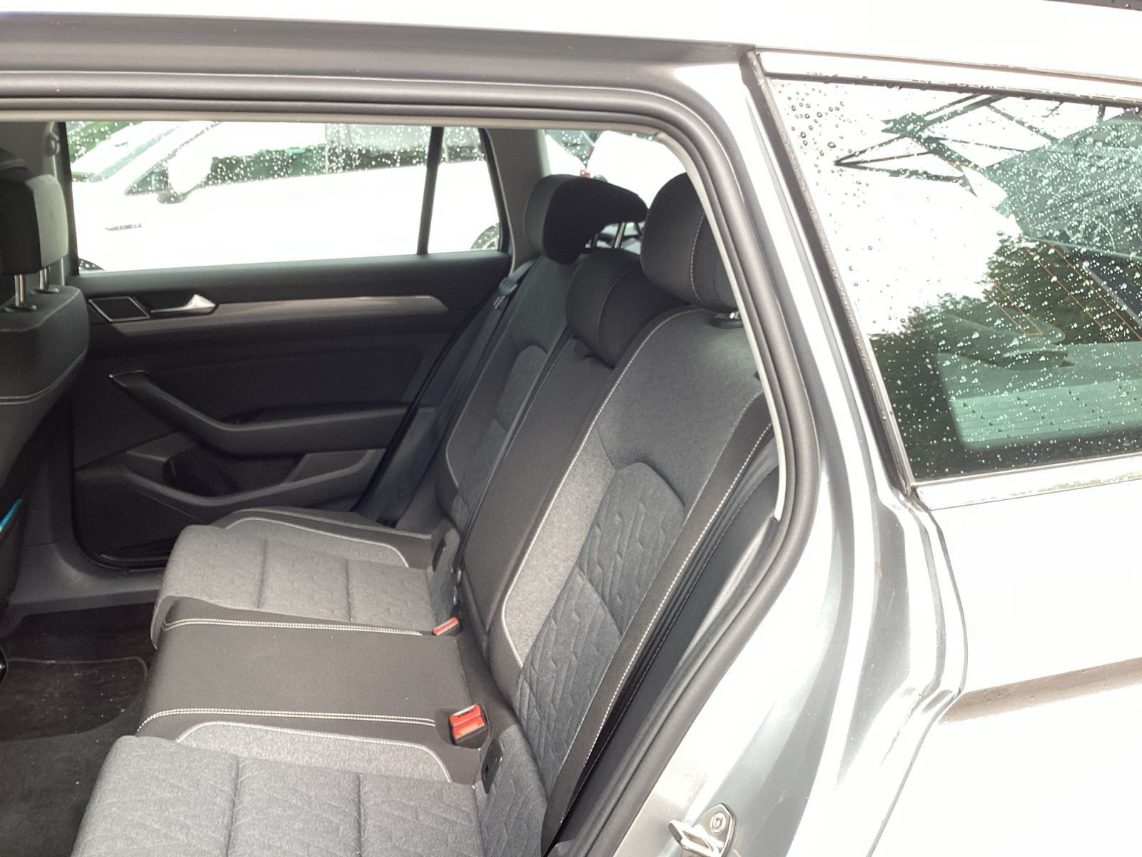 Volkswagen Passat - Bild 11