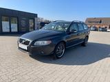 Volvo V70 2.4 D5 Kombi Momentum 2HD  Bi-Xenon - Volvo V70: Allradantrieb