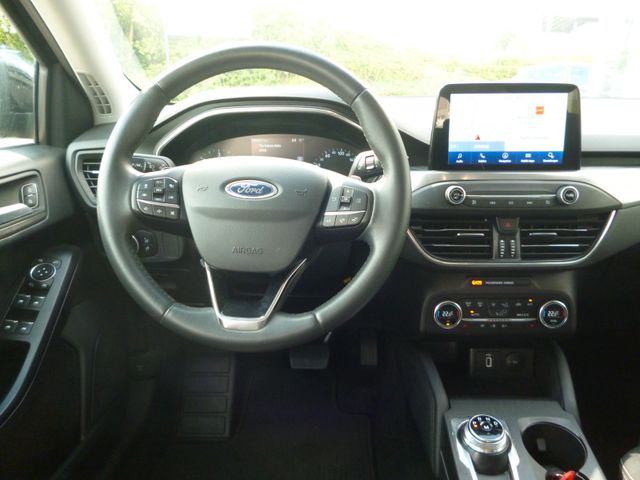 Focus Turnier Titanium*Aut*AHK*ACC*