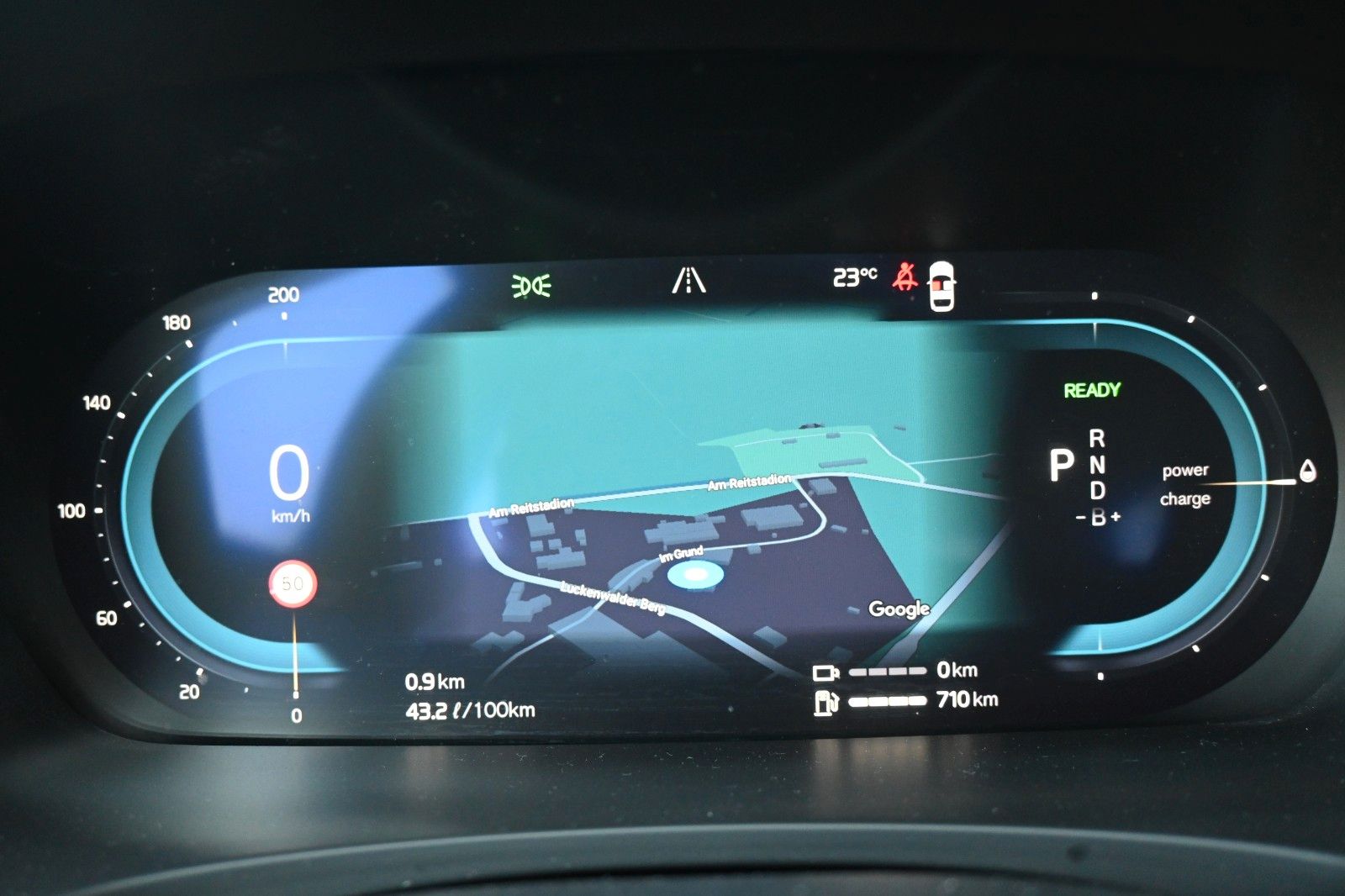 Fahrzeugabbildung Volvo V90 T6 PHEV AWD  Core Bright*AHK*Voll LED*Alarm*