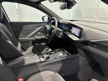 Fotografie 5 des Opel Astra 1.2 Turbo Hybrid 48 V GS