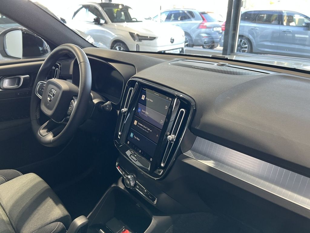 Volvo XC40 B3 Plus Dark ACC BLIS 360° H/K LED Navi SHZ