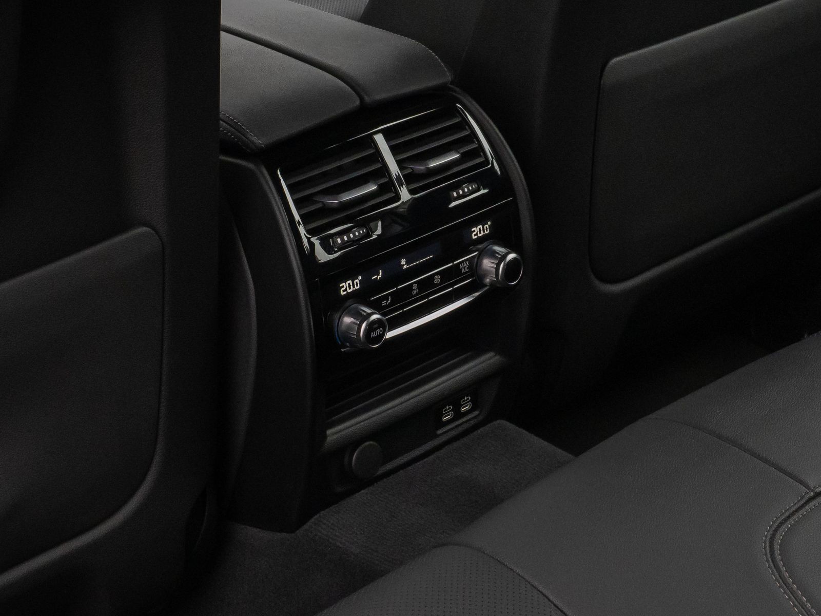 Fahrzeugabbildung BMW 520d xD M Sport Kamera HUD DAB Alarm Individual