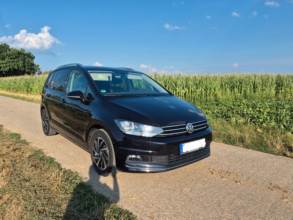 Image of Volkswagen Touran