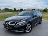 Mercedes-Benz E 220 T BlueTec/MASSAGE-SITZE/104TKM/XENON/GEPFL - Mercedes-Benz: E10