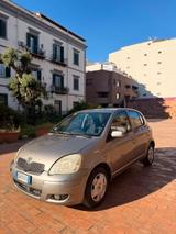 Toyota Yaris 1.0i 16V cat 5 porte GPL - gebrauchte Toyota Yaris aus dem Jahr 2005
