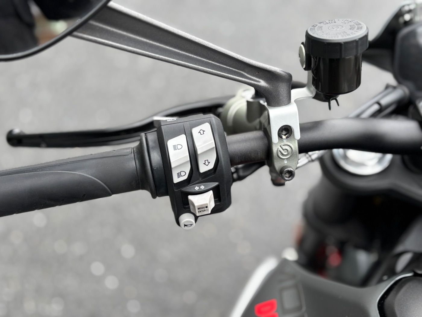 Fahrzeugabbildung Ducati Monster 950+