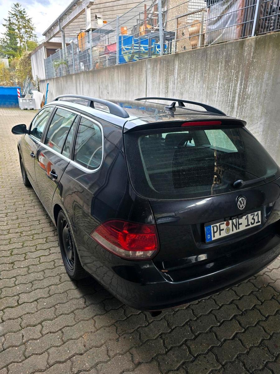 Volkswagen Golf 2012 — interior
