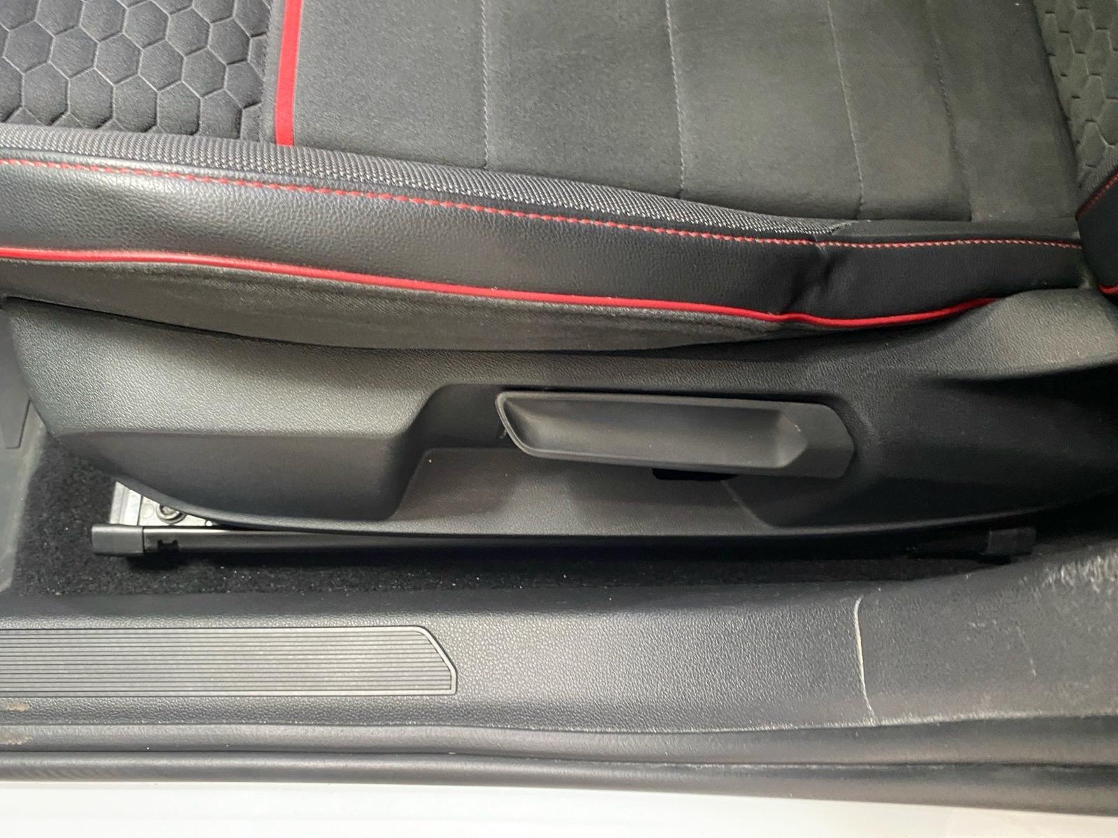 Volkswagen Golf VIII 2.0 TSI Clubsport BlackStyle IQ.Light, миниатюра 20
