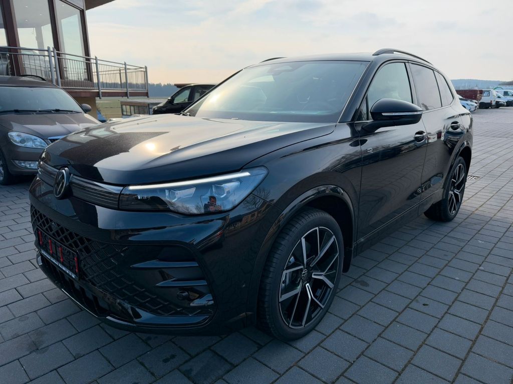 Volkswagen Tiguan 2.0 TDI 4M R-LINE AHK PANO IQ DRIVE BLACK