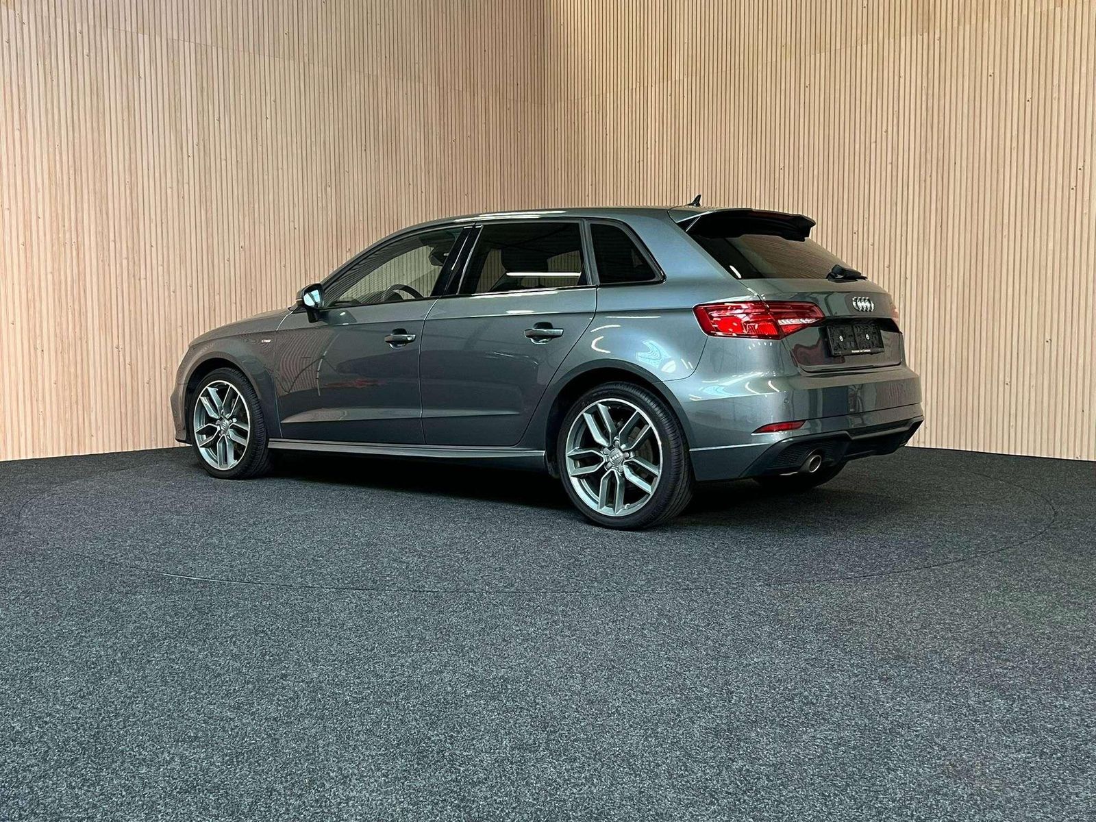 Audi A3 A3 Sportback 30 TFSI Sport S tronic (EU6d-TEM imagem 3