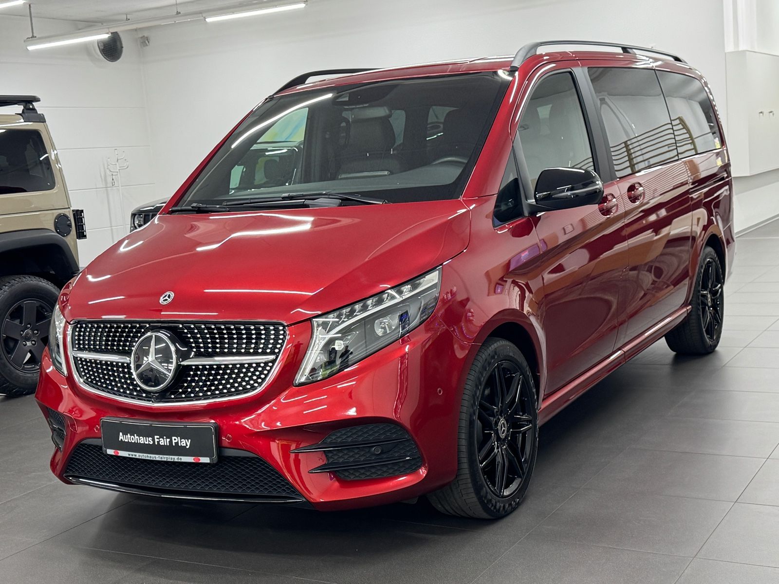MERCEDES-BENZ V 220d EDITION lang AMG/ILS/7-SITZE/AHK/U-FREI!