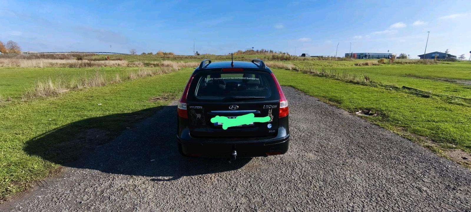 Hyundai i30 2011 — photo 13