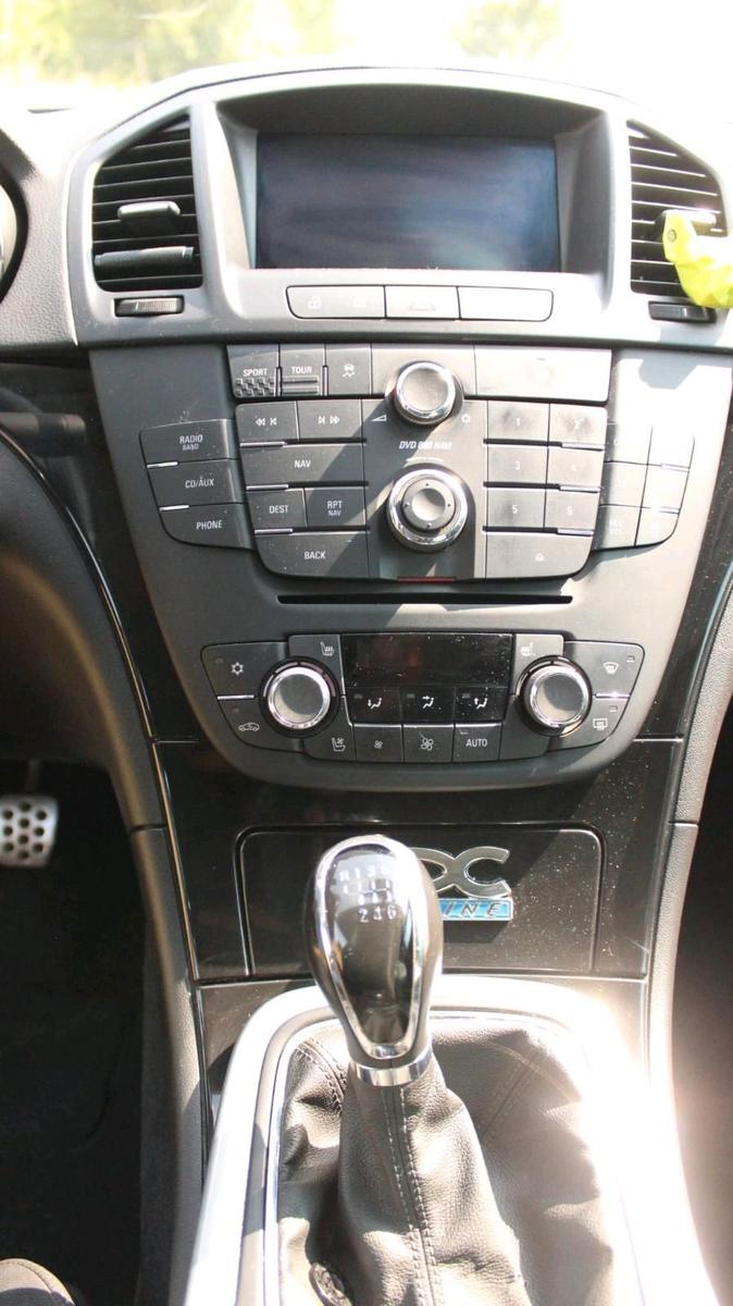 Opel Insignia 2009 — photo 9