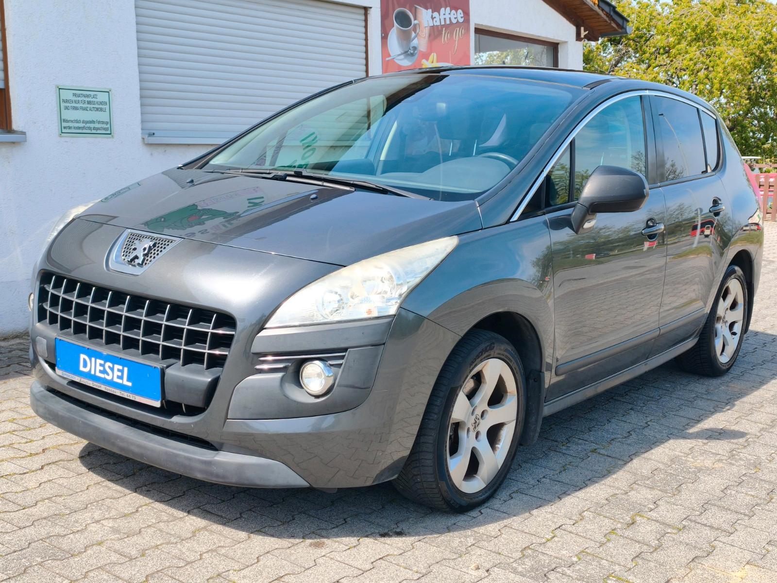 Peugeot 3008 Premium, Klimaautomatik, Panorama, PDC, AHK