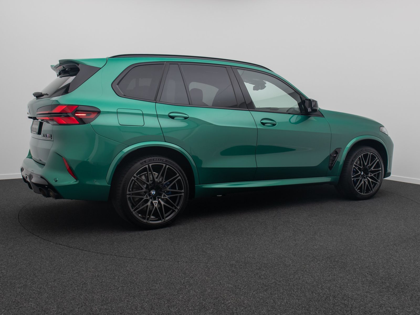 Fahrzeugabbildung BMW X5 M Competition Panorama Belüftung Individual