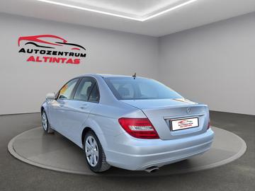 صورة 4 لـ 2012 Mercedes-BENZ C 220