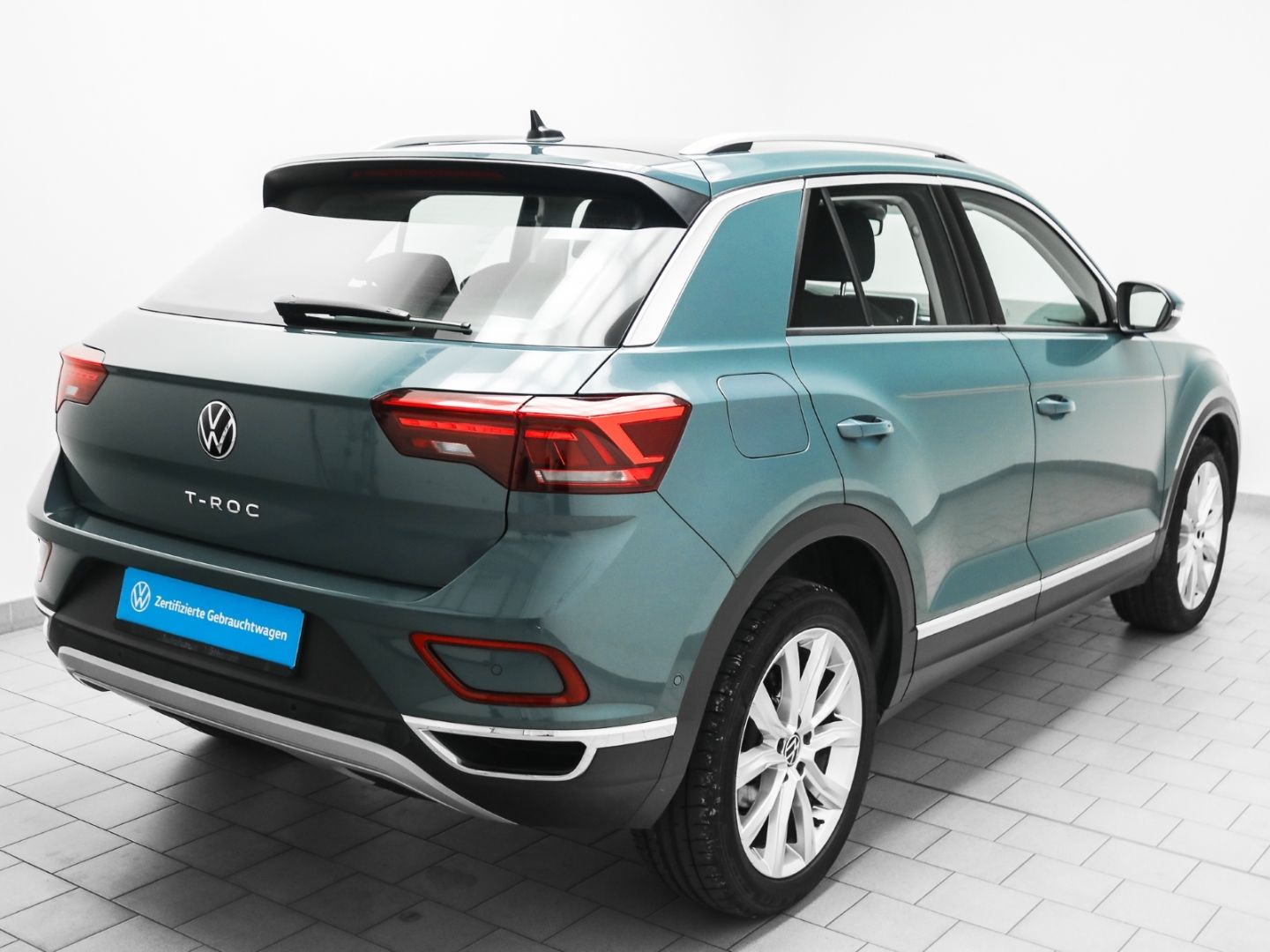 Volkswagen T-Roc 1.5 TSI DSG STYLE Rear View IQ Drive foto 5