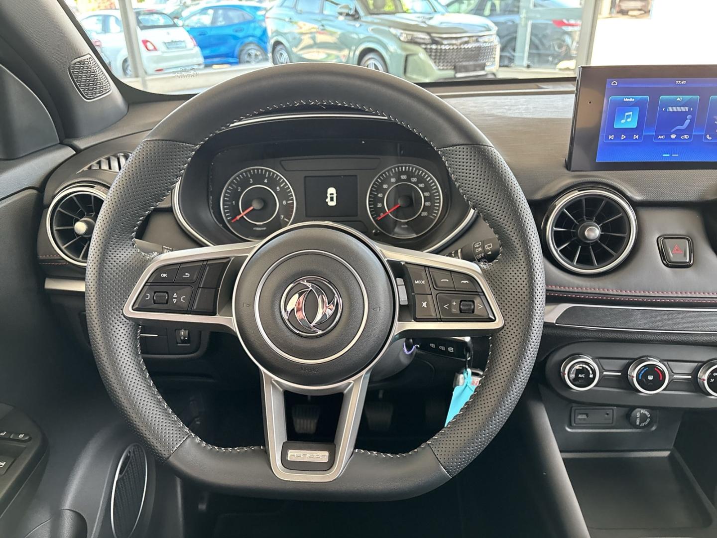 DFSK Fengon 500 1.5L 4 Zyl. Rückfahrkamera Klima