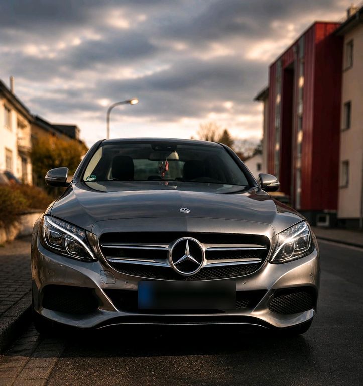 Image of Mercedes-Benz C 220