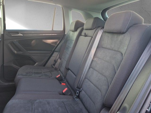 Fahrzeugabbildung Volkswagen Tiguan TDI HL 4M LED STH AHK Navi AID ACC RFK SH